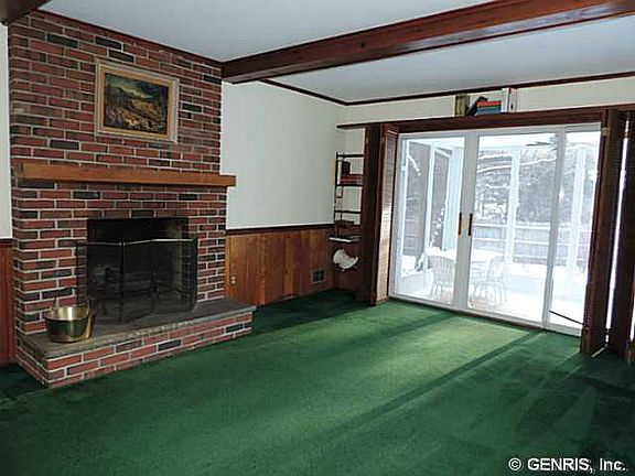 5th image of 47 Whitecliff Dr