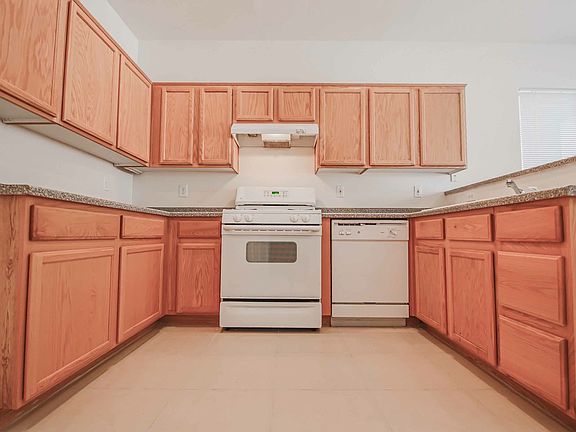 3rd image of 7941 Duneville St
