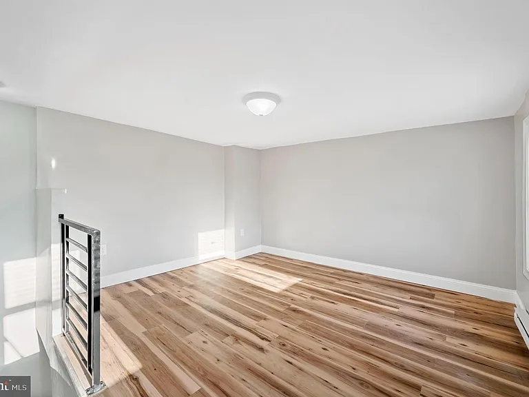 2131 E Clearfield St — Photo 18