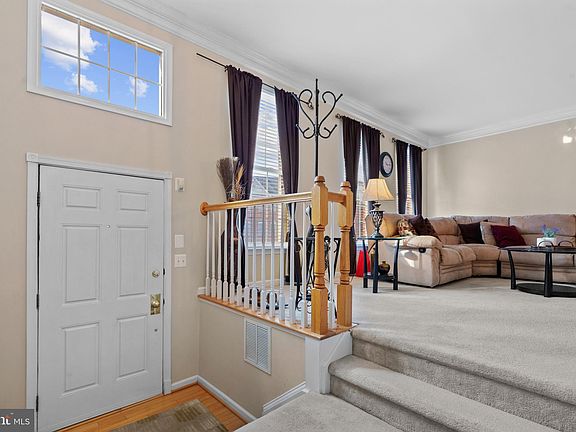 3rd image of 22538 Welborne Manor Sq
