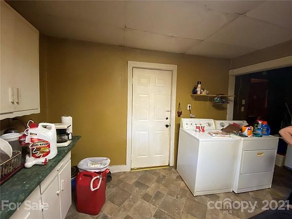 5th image of 1586 3rd Street Dr NE