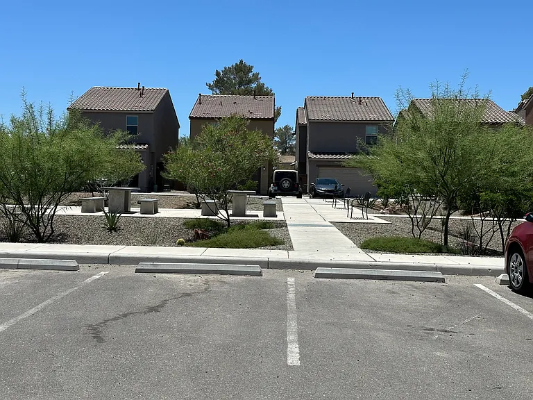 1109 E Ascent St — Photo 35