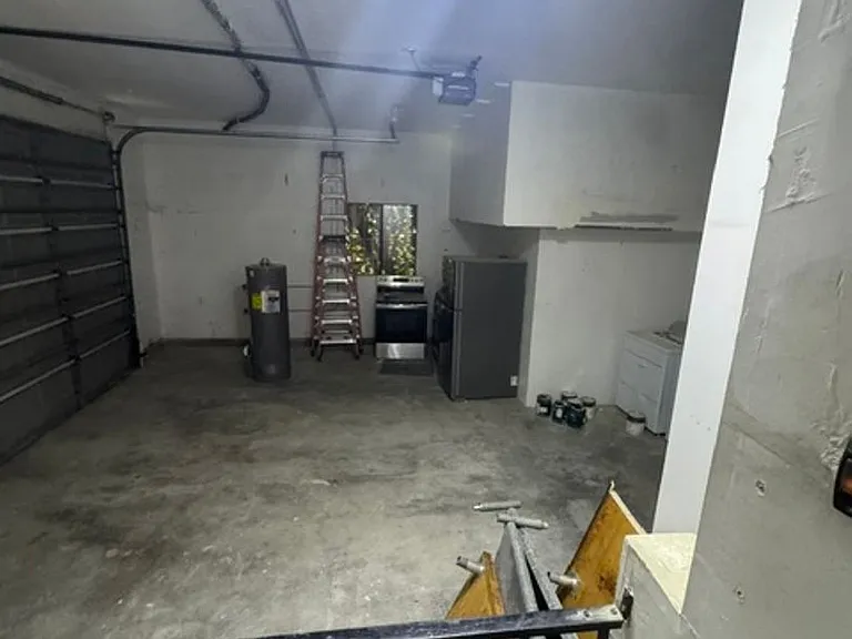 1698 Myrtle Ave — Photo 13