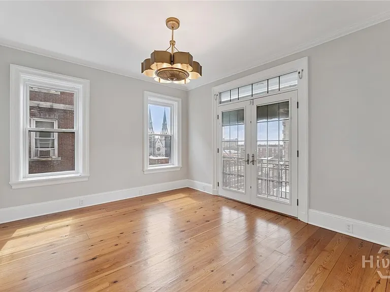 24 E Liberty St #73&83 — Photo 31