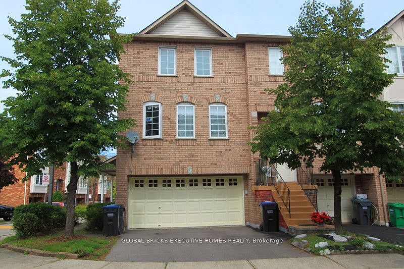 1st image of 80 Acorn Pl #111