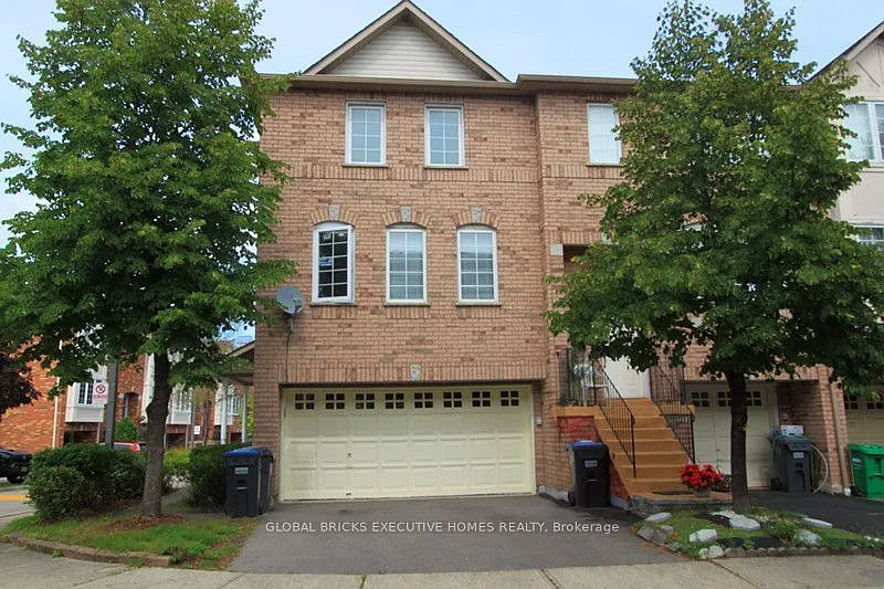 80 Acorn Pl #111