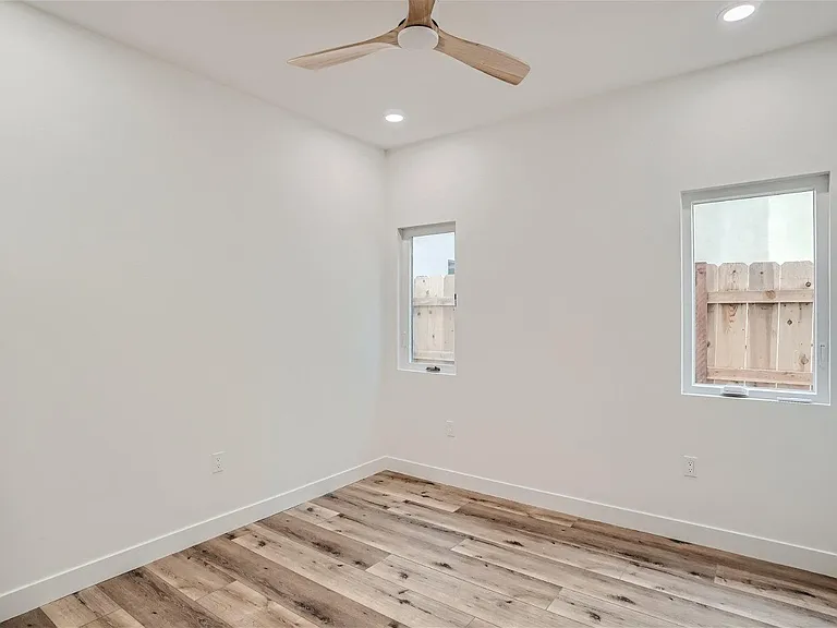 6264 Stewart St — Photo 9