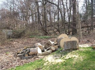 1864 Chapel Hill Dr, Youngstown, OH 44511