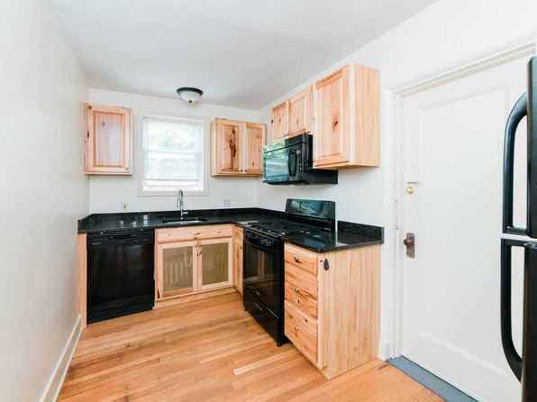 101 Central Way #11