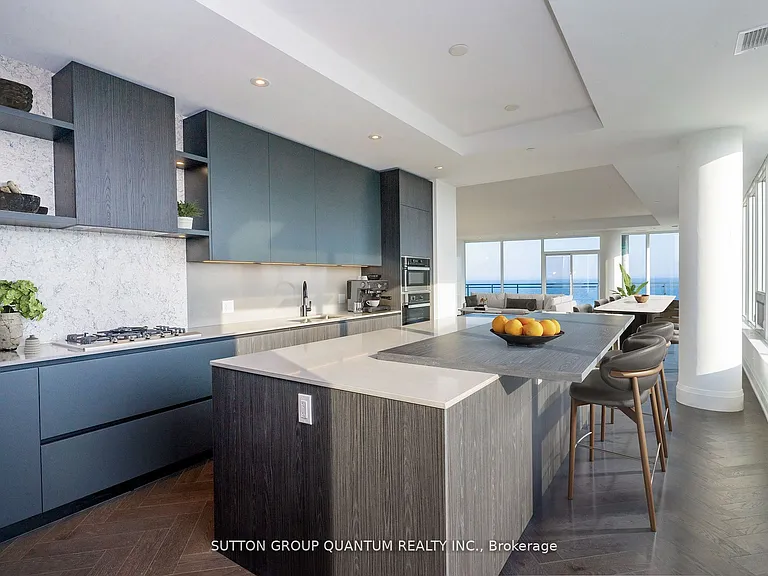 55 Port St E #602 — Photo 4