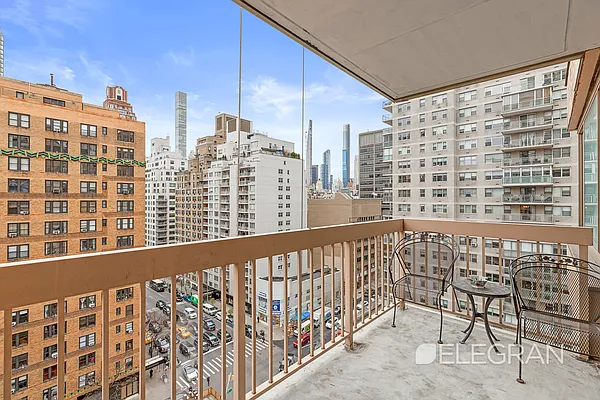 Sold by (Legacy) Elegran | media 17