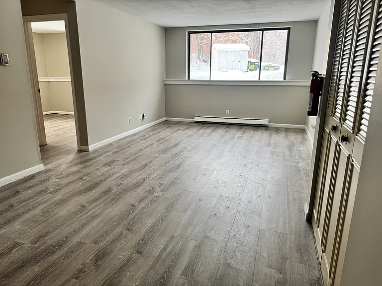 320 Elm St #3 — Photo 3