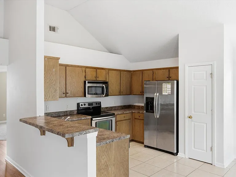 37 Dianne Mackenzie Way — Photo 6