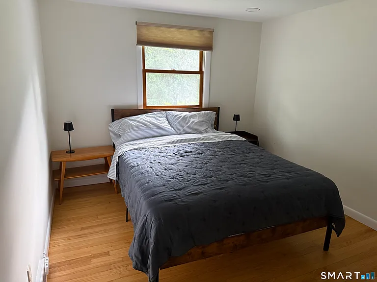381 Nichols Ave — Photo 14