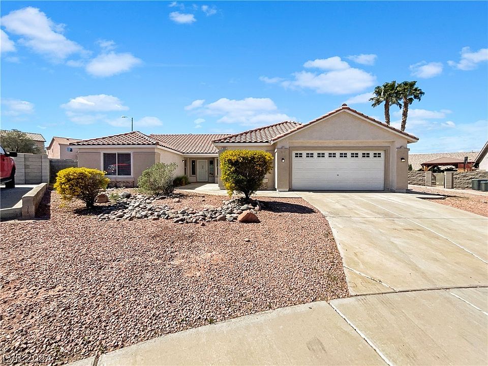 1st image of 305 Carole Little Ct
