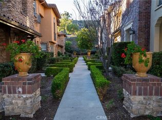 28475 Herrera St, Valencia, CA 91354