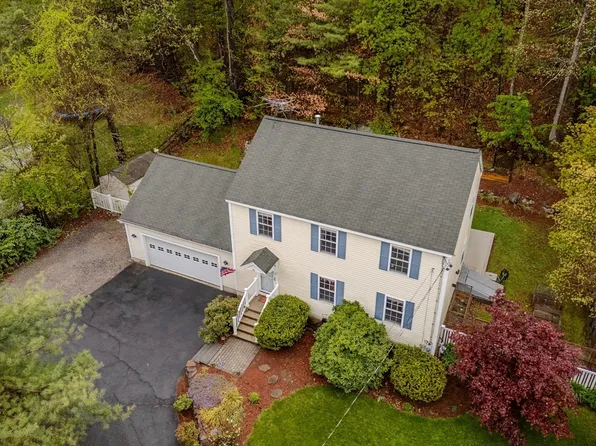 36 Westford Rd, Ayer, MA 01432
