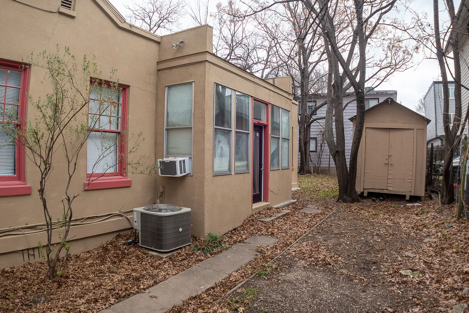 4 bed, 1800 sqft, $3,700 — Photo 3