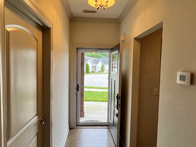 847 Wellstone Dr — Photo 8