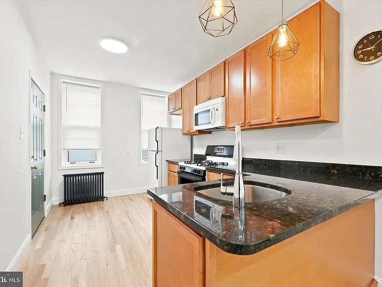 3153.5 Richmond St #B — Photo 3