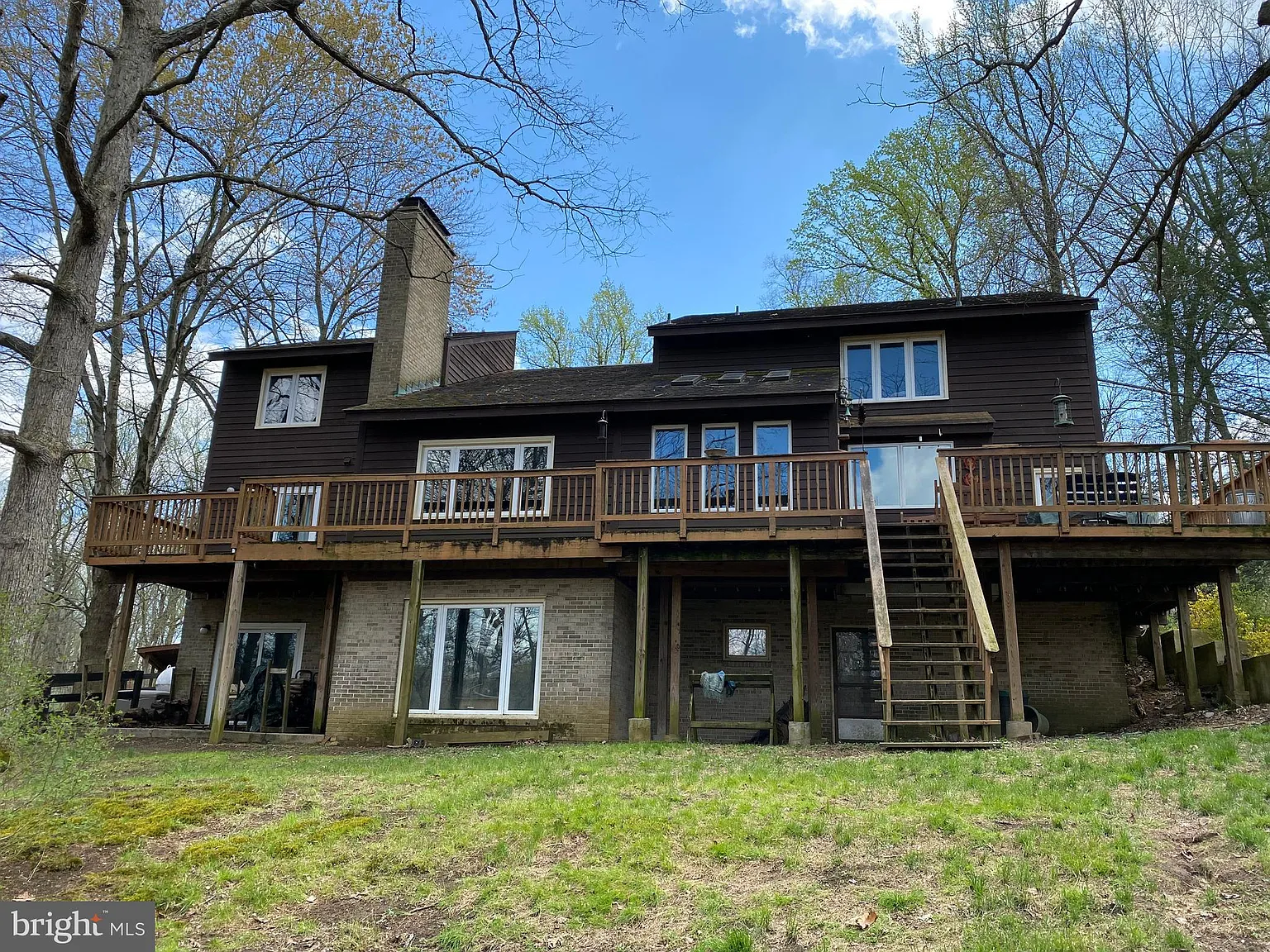 16325 Hampton Rd photo 1