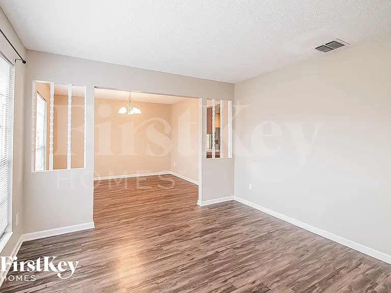 1572 Sonoma Ct — Photo 5