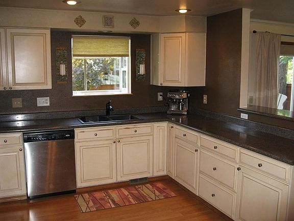 3rd image of 11616 N Galahad Dr