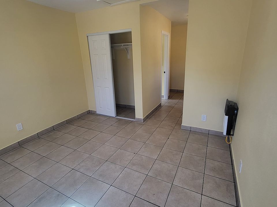 1st image of 2615 N Santa Fe Ave Unit 3