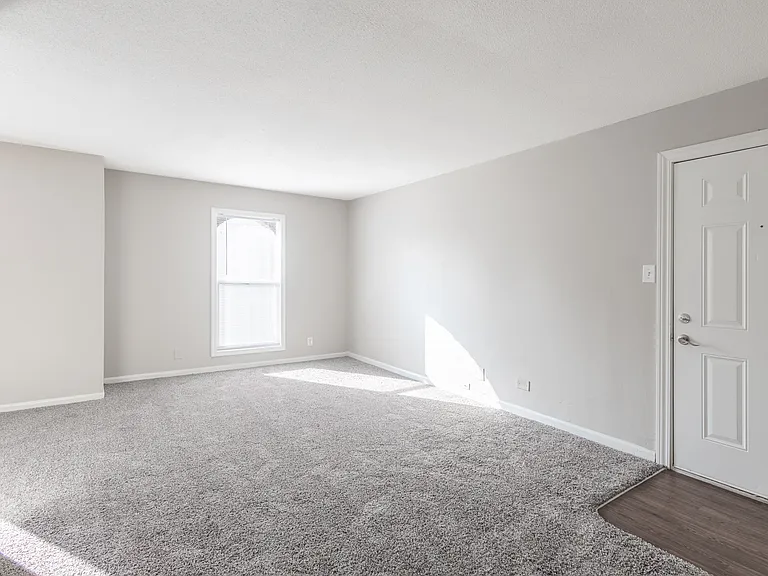 Bridgepointe Crossing — Photo 26