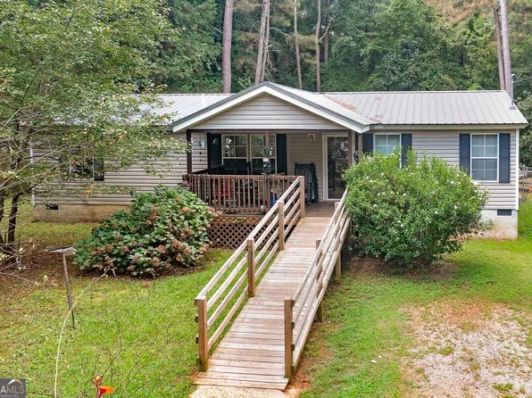 450 Lakeshore Dr, Jackson, GA 30233