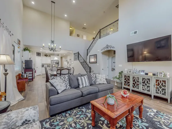 1631 Sunny Morning Dr NW, Albuquerque, NM 87120