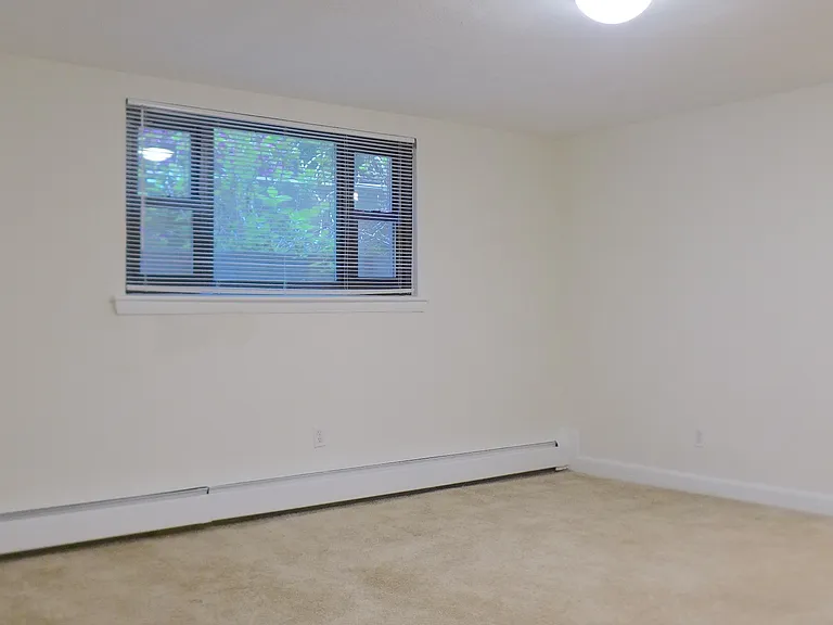 82 Harvard Ave — Photo 10