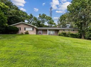 824 Forest Hills Dr, Nashville, TN 37220