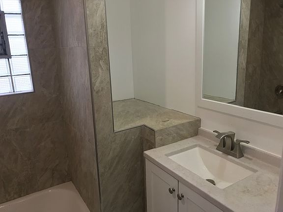 5th image of 331 S 24th Ave