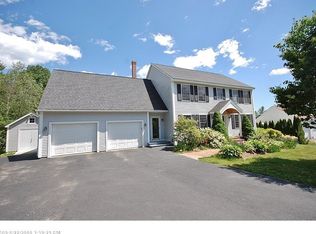 91 Gateway Commons Dr, Gorham, ME 04038