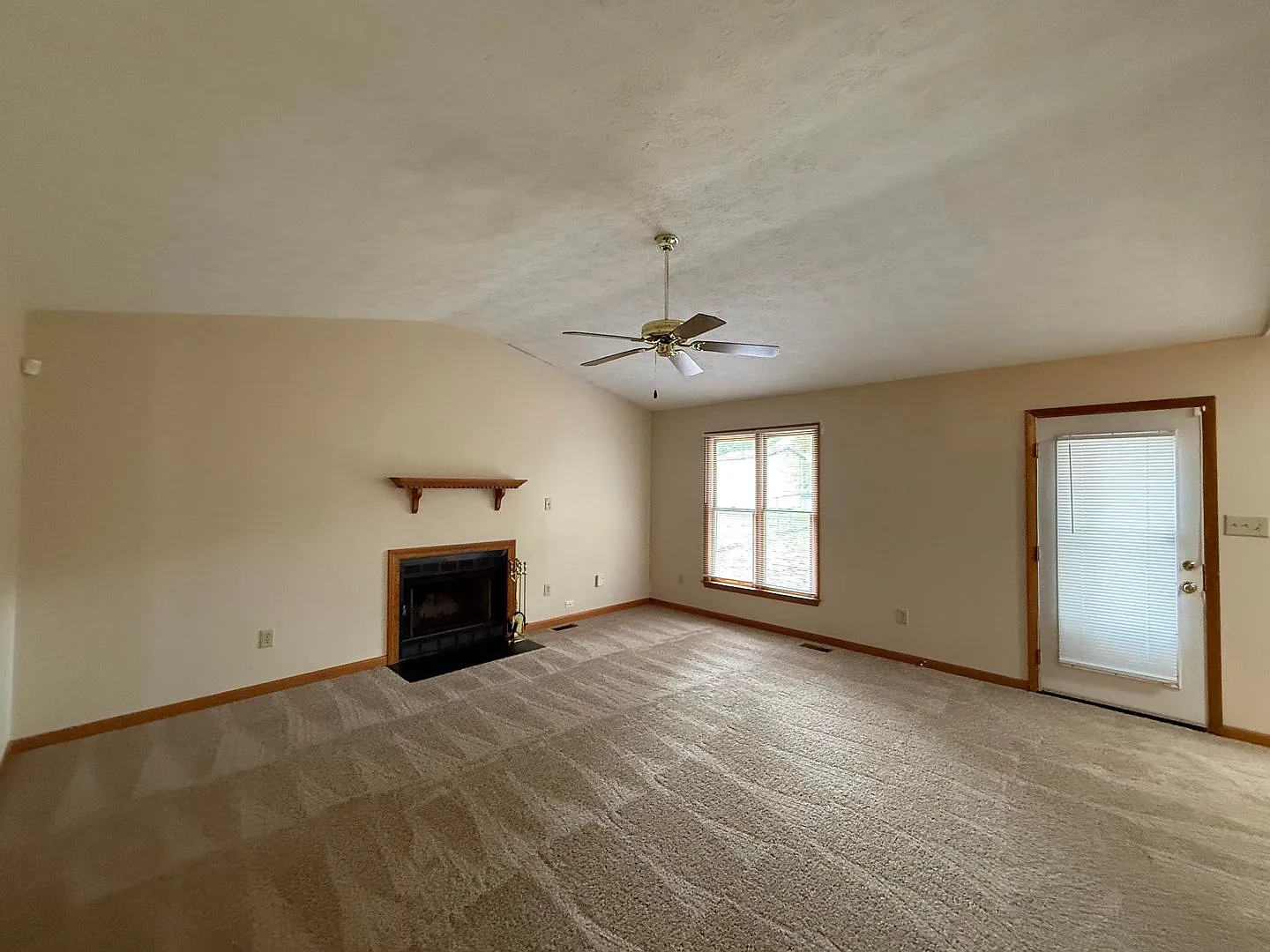 5671 Archer ~ Brightmoor — Photo 3