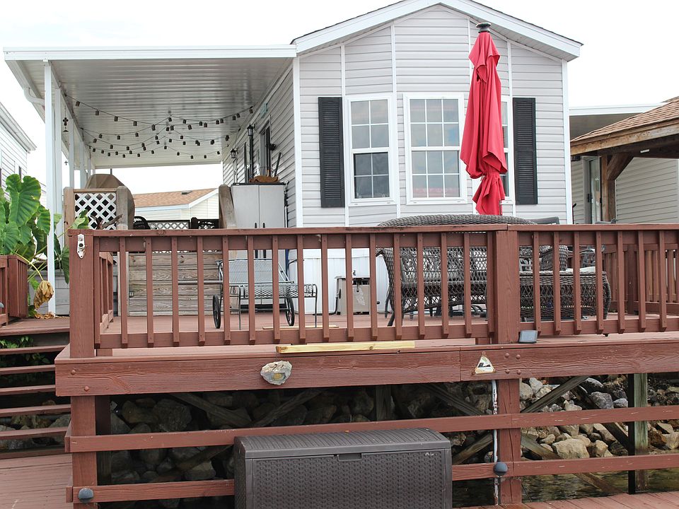 1st image of 105 Northshore Dr