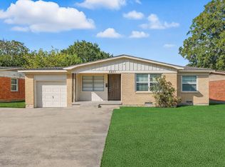 3211 Gus Thomasson Rd, Dallas, TX 75228