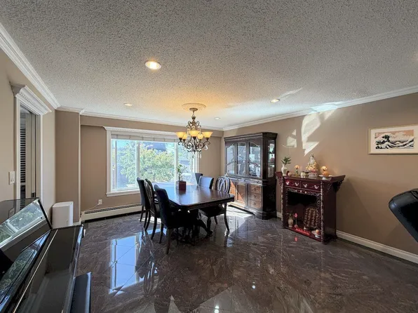 5885 Lincoln St, Vancouver, BC V5R 4P8