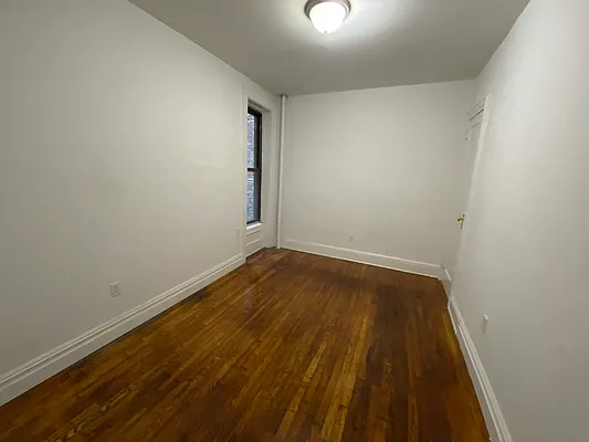 Rented by Peter R. Hungerford, LREB | media 24