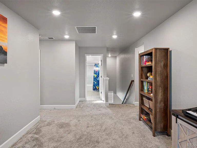 3807 Red Valley Ln — Photo 32