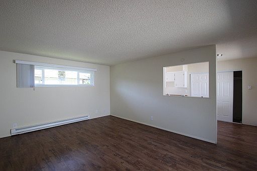 5th image of 317 SE 118th Ave