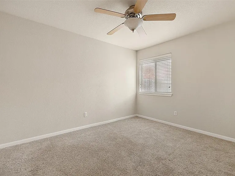 9000 Deurne Dr — Photo 19