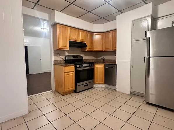 200 South St, Jersey City, NJ 07307
