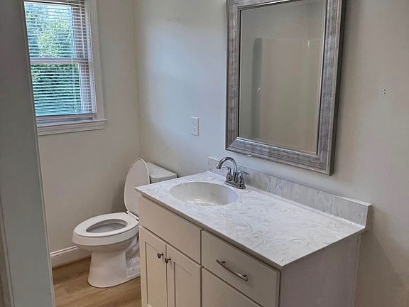 4th image of 1532 Rhodes Rd APT C
