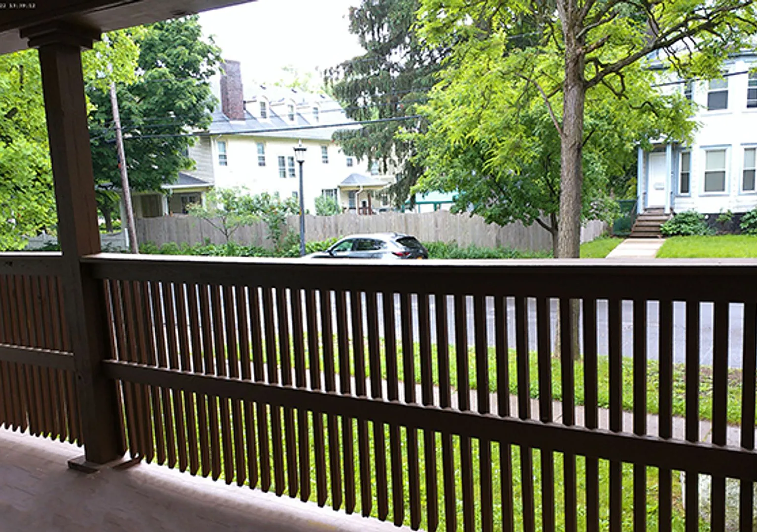 209 Harvard Pl Apt 1 - Available 8/1/27 - Bright And Spacious One Block From Eateries And Shops — Photo 3