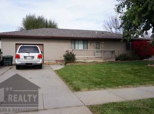 1018 Sunnyview Dr, Wayne, NE 68787