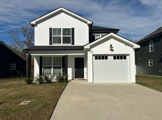 187 Woodland Station Dr, Clarksville, TN 37040