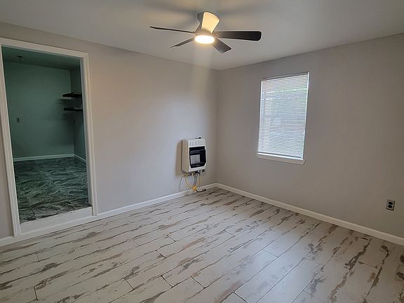 3rd image of 820 1/2 Nunez St