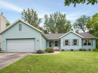 1723 Fox Trail Dr NE, Cedar Rapids, IA 52402